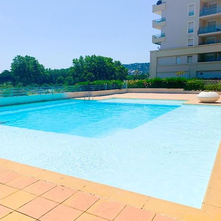 1 Bedroom Sea View, Swimming Pool, Beach On Foot, Parking Antibes Bagian luar foto